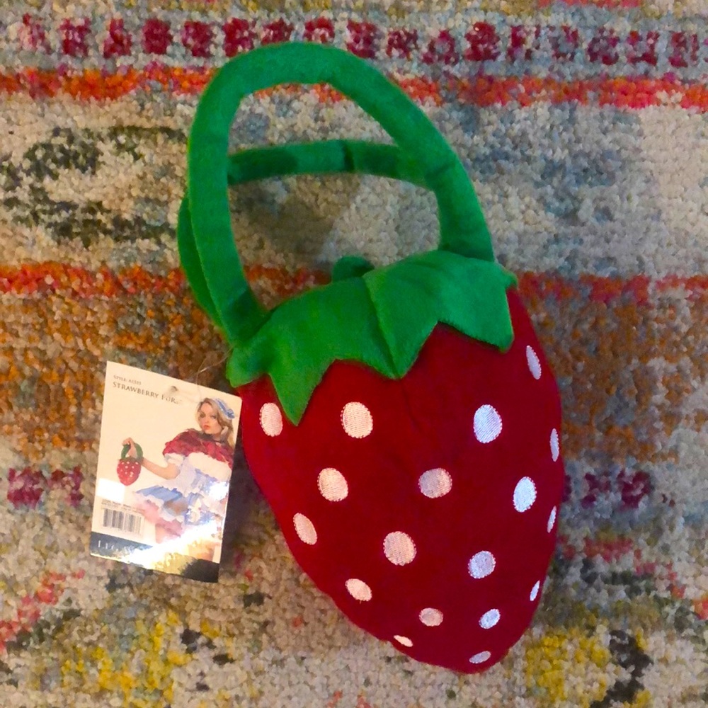 Leg Avenue Strawberry Purse 🍓